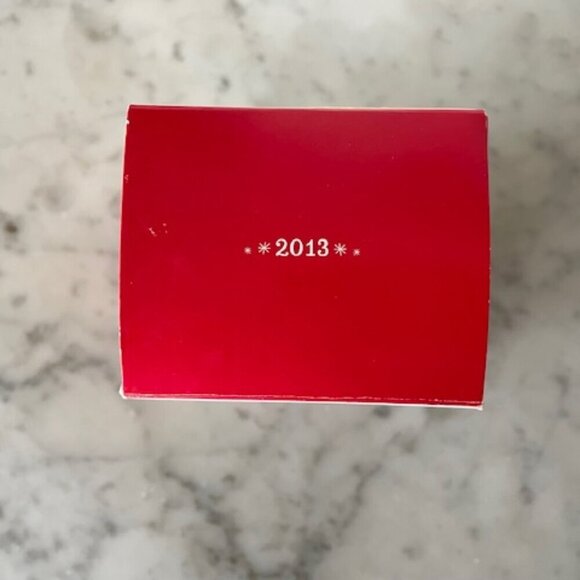 HALLMARK Cinderella's Castle 2013 Keepsake Disney Ornament Magic Light S… - Picture 10 of 16